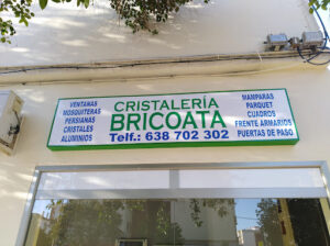 Cristaleria bricoata