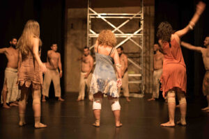 Dos Lunas Escuela de Teatro