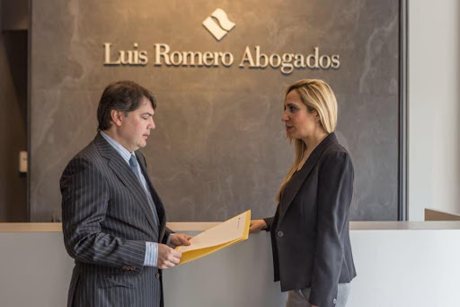 Luis Romero Abogados