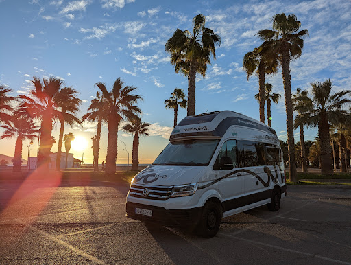 roadsurfer - alquiler de campers y autocaravanas en Sevilla