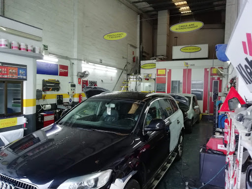 Berro Automoción chapa y pintura. Reparación de automóviles en Sevilla.