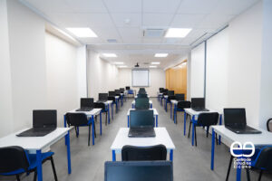 Centro de Estudios Elcano. Curso de Vigilante de Seguridad, Escolta y Vigilante de Explosivos. Certificado de profesionalidad vigilancia y seguridad privada. Alquiler de aulas. Apoyo escolar. Academia.