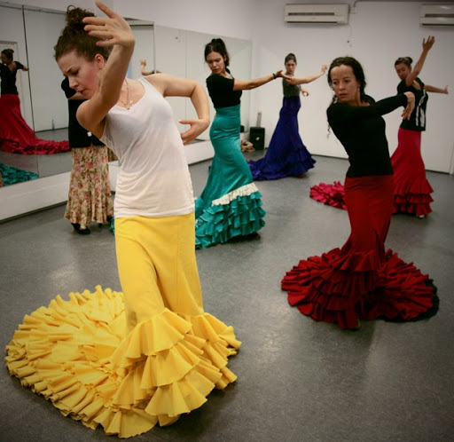 ACADEMIA DE BAILE ALICIA MARQUEZ