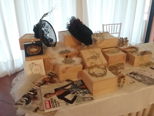 Fátima Beltrán. Complementos para novia y eventos especiales