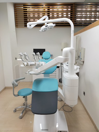 CLINICA DENTAL ANAYA