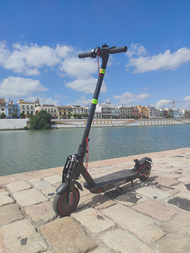 Moviraider Plaza De Armas Tienda y taller para reparar patinete eléctrico Sevilla