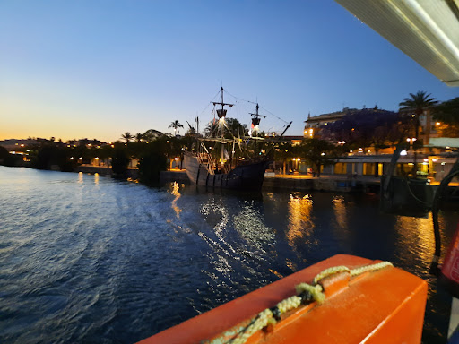 Paseo en barco Sevilla ⚓️ Eventos Deluxe