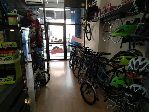 REACTION BIKES SEVILLA - Tienda y Taller de Bicicletas y patinetes eléctricos en Sevilla