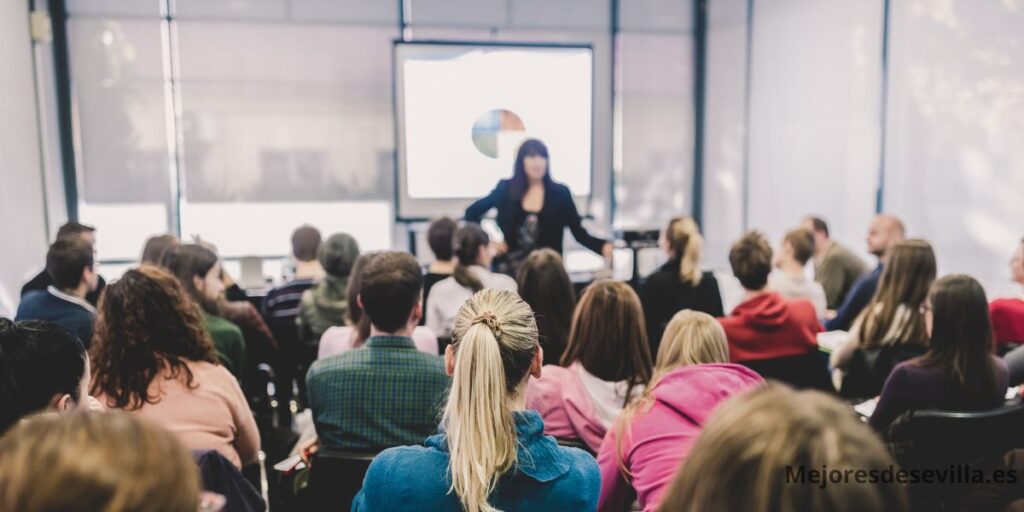 mejores academias de formación en Sevilla