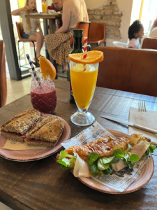 La Comissura Brunch and Breakfast
