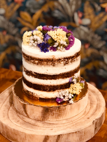 Pastelería Sevilla Violetas Cake